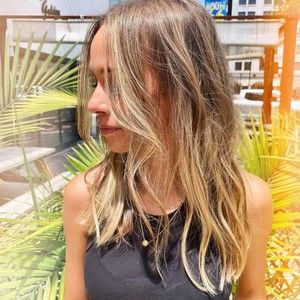 Meet your Posher, Hailey